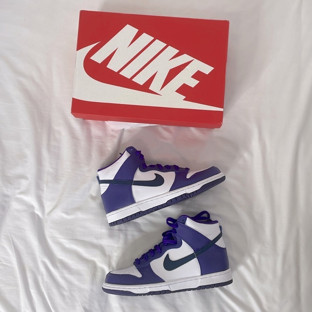Nike Youth Dunk High Electro Purple NIB